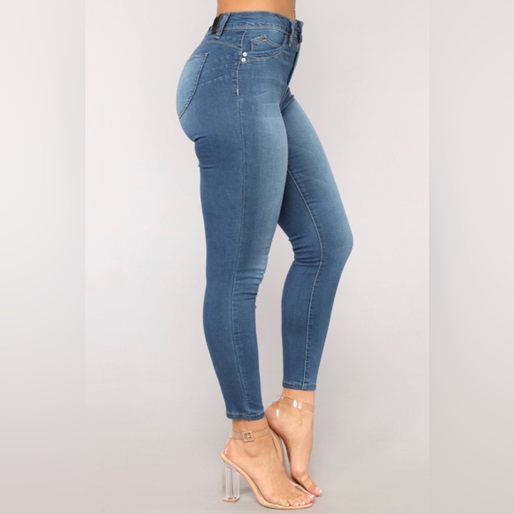 Fashion Nova Jeans | Blue | Size 7 - Picture 3 of 9
